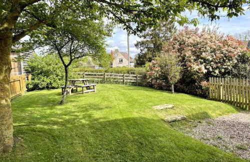 Cottage at The Butchers Arms - Photo 13