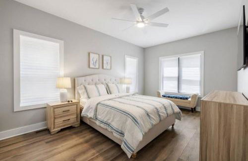 New Home, Dock, Kayaks, Game Room, Water Views - Foto 37