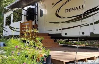 Farm Inn - RV Farm Stay with Ocean Views - Photo 8