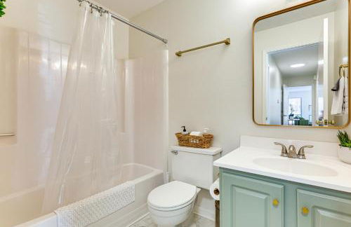 7 Mi to Beach! Wilmington Family Gem with Yard - Foto 14