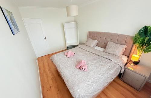 Bel Appartement spacieux T4 avec 2 Parkings privée Gratuit - Foto 15