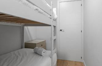 Cozy 2 bedroom apartment with patio - Photo 19