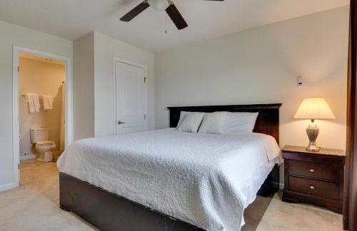 Spacious Home with Fireplace - Near Golf! - Foto 23