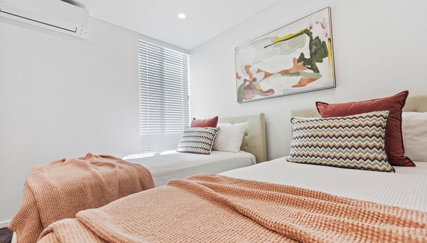 Modern Apartment with Esplanade Views - Foto 2, Habitación