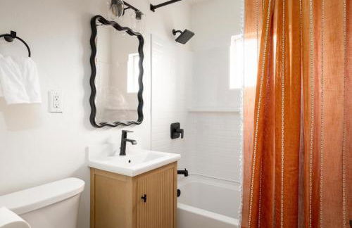 The Outpost by Coastline Vacation Rentals - Photo 24