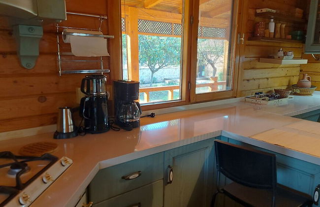 Wooden Villa w Private Garden Orchard -room w AC - Foto 11