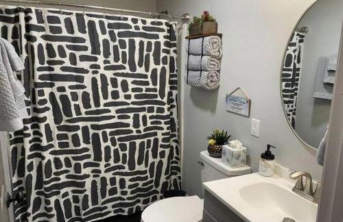 Modern 2BR Aparment near NC ZOO w Parking - Foto 44