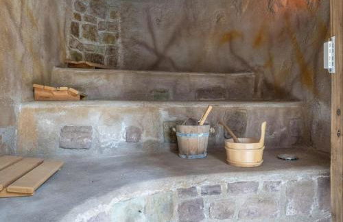 Luxury Villa with Jacuzzi in Les Issambres - Foto 40