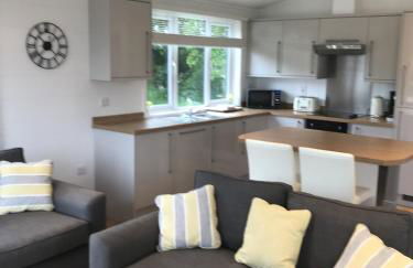 Applin Lodge - Photo 13