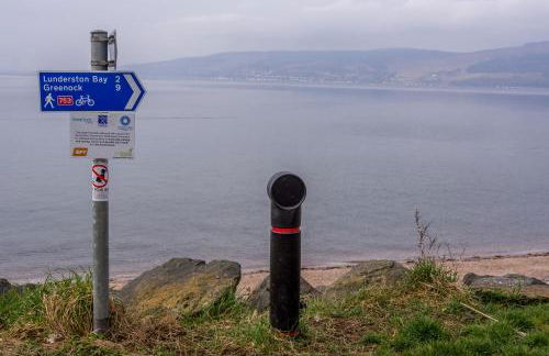 Marina View Apartment - Photo 21