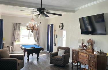 Train Depot - 3 BR Home with Pool, Sand Volleyball & Pool Table - Foto 46
