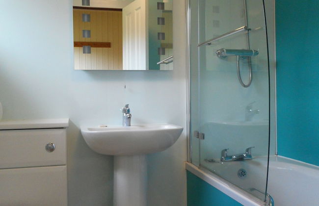 Birch Lodge 13 with Hot Tub - Photo 14