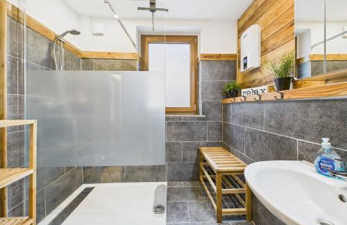 Rustikal trifft Modern, Bar Keller, Terrasse, 2 Schlafzimmer - Foto 4