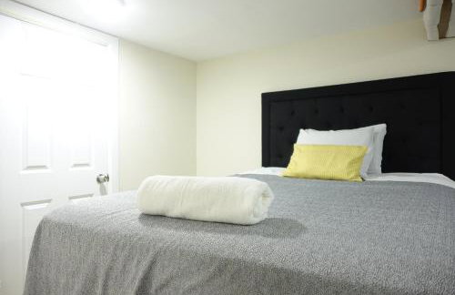 Best EWR Airport Studio-Hot Tub-Free Parking - Foto 18