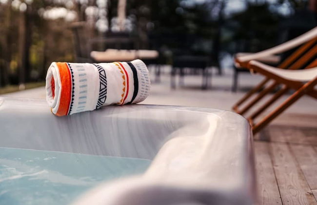 Bright Chalet With hot tub and Indoor Sauna - Foto 53