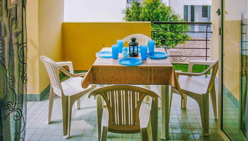 Lovely Apartment In Isca Marina - Foto 3