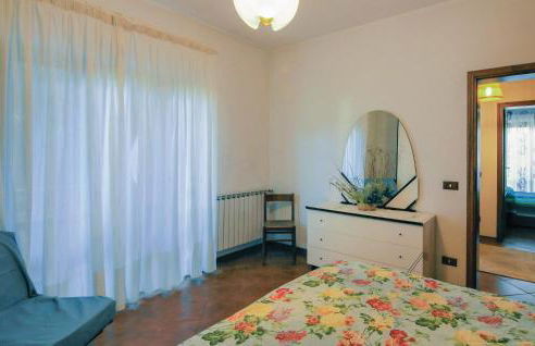 Awesome Home In Montignoso -Ms- - Foto 13