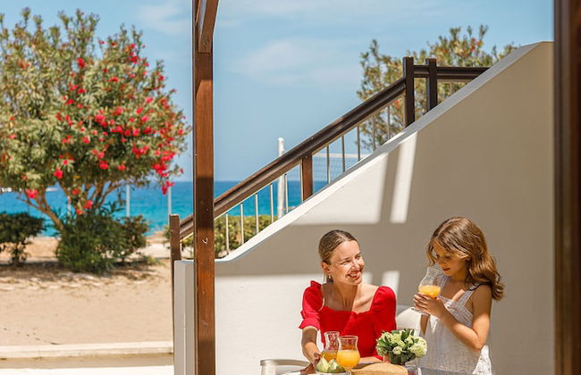 Louis Althea Beach Hotel - Foto 11