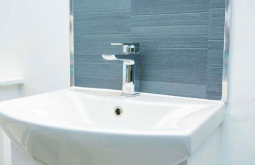 Contractor stays - Neville Crescent Sunderland - Foto 42