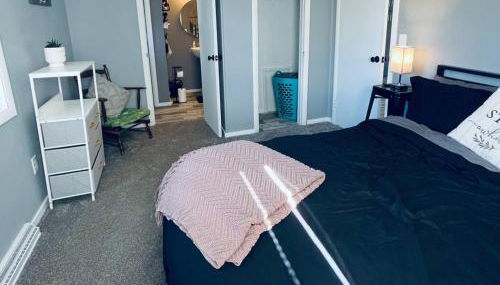 1 BR Cozy Apartment with Fire Pit Short walk to town - Foto 2