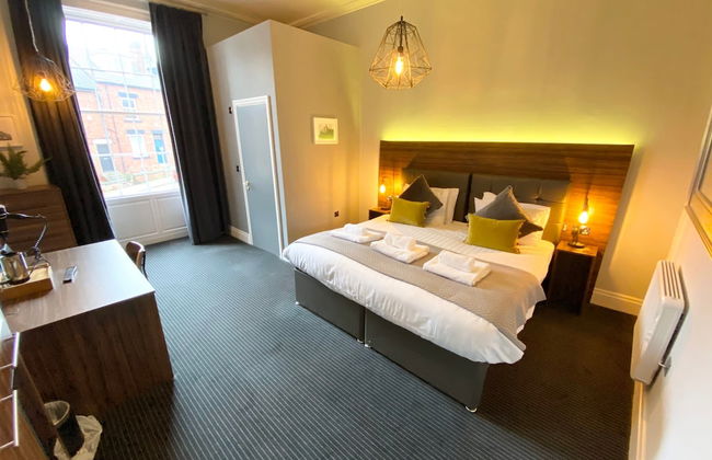 Claremont The Waterhouse - Photo 15