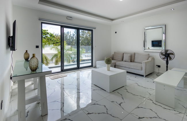 O'Beach Boutique Studios - Photo 3