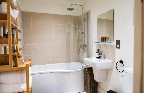 Torquay Beachside Hot Tub Stay - Foto 14