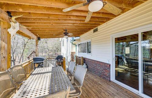 Lakefront Cabin Retreat with Dock in Robbinsville! - Foto 27