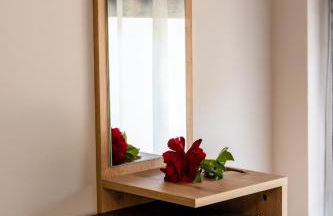 S&J Luxury Apartments - Photo 32