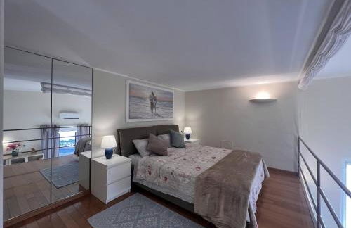 WELCOME RIVIERA - AL CASTELLO-VISTA MARE -ROMANTICO e CENTRALE a 20 METRI DAL MARE-toll parking at 15 euro per day to be booked in advance -subject to availability - Foto 37