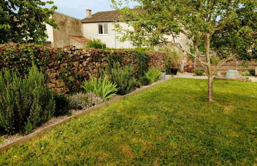 Garage Number 9 Private Urban Loft Apartment with Jacuzzi in Le Dorat - Foto 34