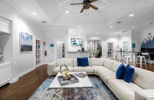 4 Bedroom Lucaya Village Townhouse by RedAwning - Foto 69