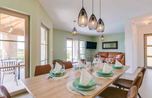 Traumhafte Villa mit beheizbarem Privatpool, Outdoor-Gym, Meerblick, in Umgebung von Weinbergen - Foto 13