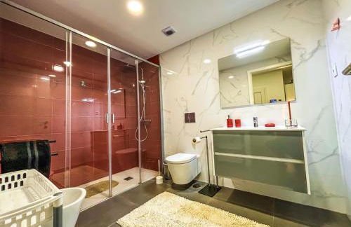 Bragança Holiday Home new apartment with 2 bedrooms private parking - Foto 3