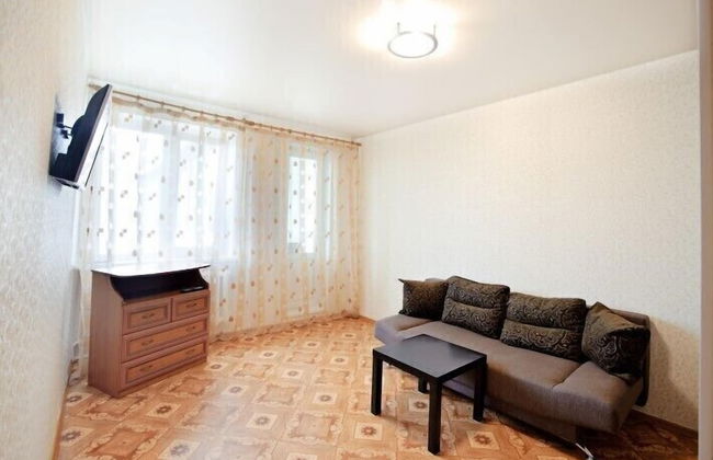 Apartment on Okeanskiy Pr. 149 - Photo 2