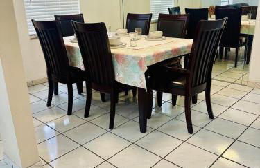 Love Story Pool House, free parking & BBQ - Foto 8