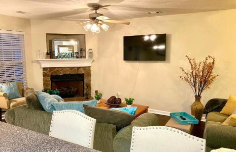 Spacious & comfy home in ultra-convenient location 2025 Traveller Award Winner - Foto 15