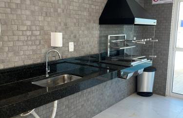 Apartamento confortável com hidromassagem no Altiplano - Foto 6