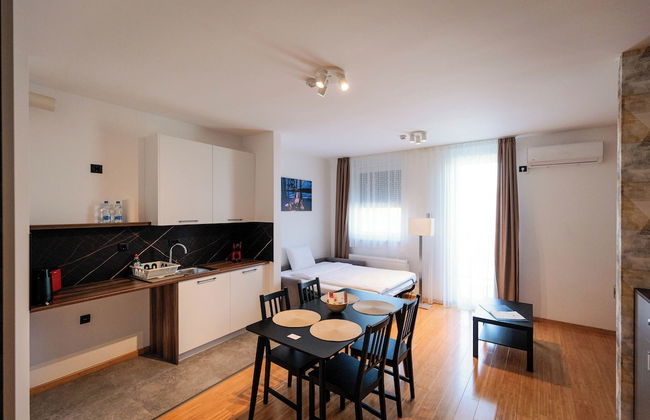 TESLA Residence Subotica - Photo 36