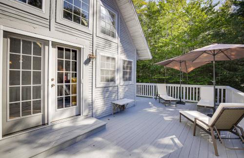 Frye Island Family Cabin with Lake and Beach Access! - Foto 29