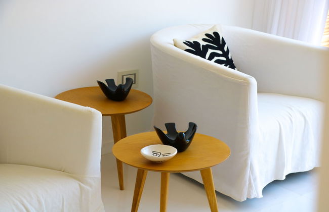 Luxurious Coastal Villa with Pool - Foto 48