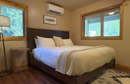 Lily of the Valley - Big Wall, Yosemite Day Use Reservations, Breakfast, Forest View and WiFi - Foto 8