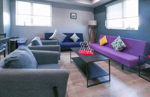 Lucky Charm 4 Bedroom Mid-City Apartment - Photo 5