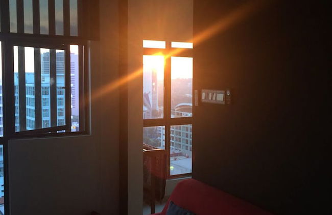 Lawang Suite 1 Bedroom Corner Apartment - Photo 29