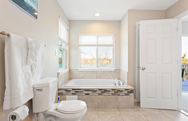 Waterfront 4BR 1st Floor Master Family Ready Bwi - Foto 17