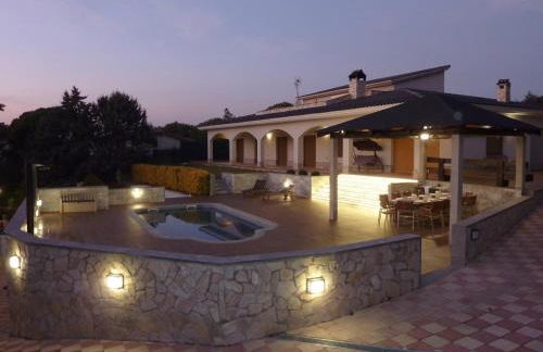 Villa in Mas Mora near Costa Brava Beaches - Photo 6
