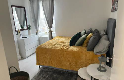 Spacious Studio with Separate the Kitchen 4A - Foto 1