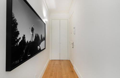 WHome Timeless Design Meets Central Convenience - Photo 18