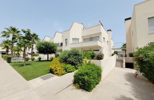 PMT01 - Modern, luxury with heated pool - Foto 2