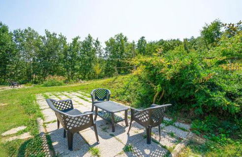 Lovely Home In Cessole With Kitchen - Foto 16